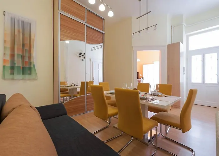 Cozy In Center Epicenter! Appartement *