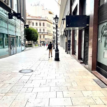 Cozy In Center Epicenter! Διαμέρισμα Βουδαπέστη